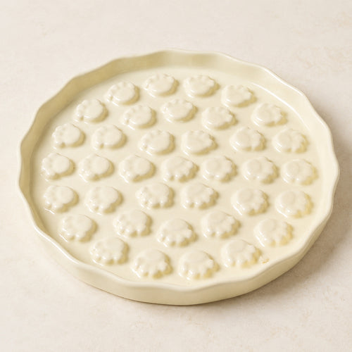 PETNEST Ceramic Bowl — Ivory paw-pattern product view